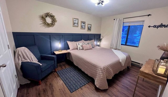 Hillside Hideaway in Lead - 2 BR, 2 Bath