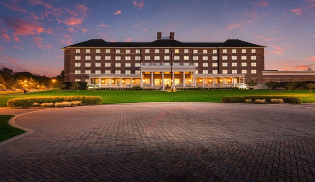 Hilton Garden Inn Suffolk Riverfront
