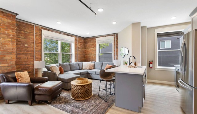 Historic Brownstone Apartment, Heirloom Vacations