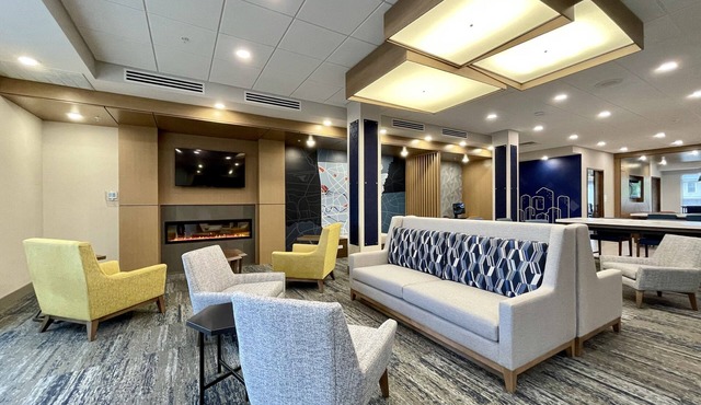 Holiday Inn Express & Suites Ft. Smith Airport by IHG