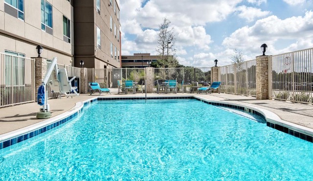 Holiday Inn Express & Suites Austin - Round Rock Area by IHG