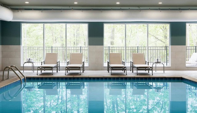 Holiday Inn Express & Suites Maryville by IHG