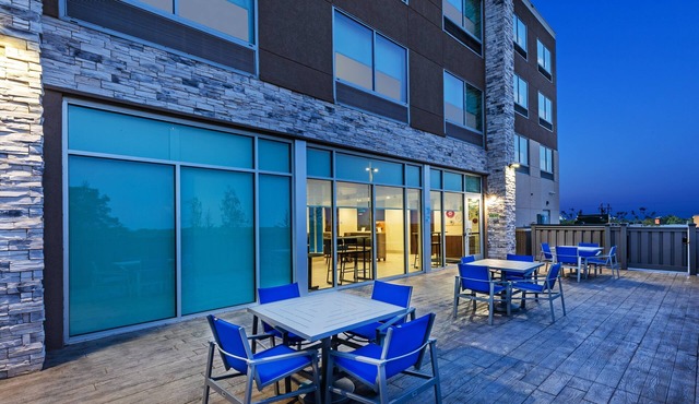 Holiday Inn Express & Suites Purcell by IHG