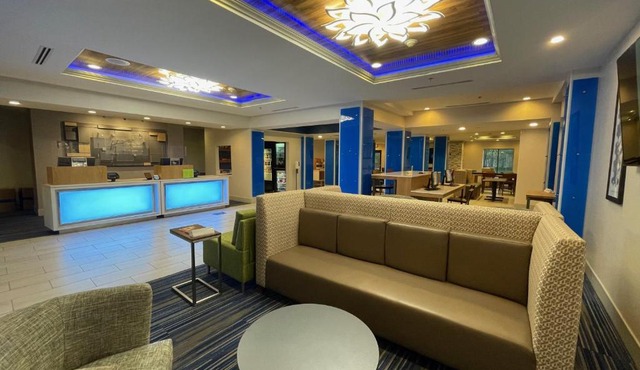 Holiday Inn Express & Suites Columbia - East Elkridge, Jessup an IHG Hotel