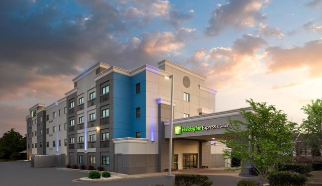 Holiday Inn Express & Suites Leesburg - Historic District by IHG