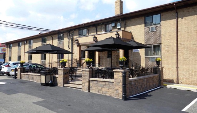 Holland Hotel Jersey City Free Parking