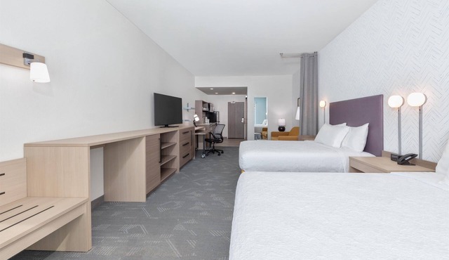 Home2 Suites by Hilton Paris