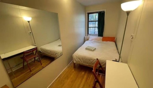Homestay in townhouse centrally located in Williamsburg