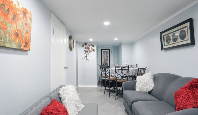 Hudson Hideaway - 3BD NYC Access