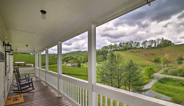 Idyllic Fleetwood Farmhouse w/ Fire Pit & BBQ