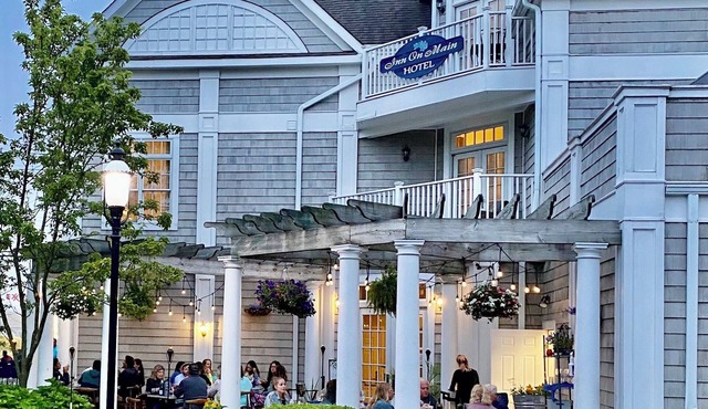 Inn on Main Hotel