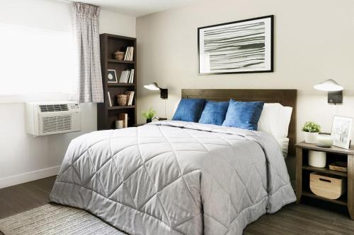 Intown Suites Extended Stay Charlotte NC - North Tryon