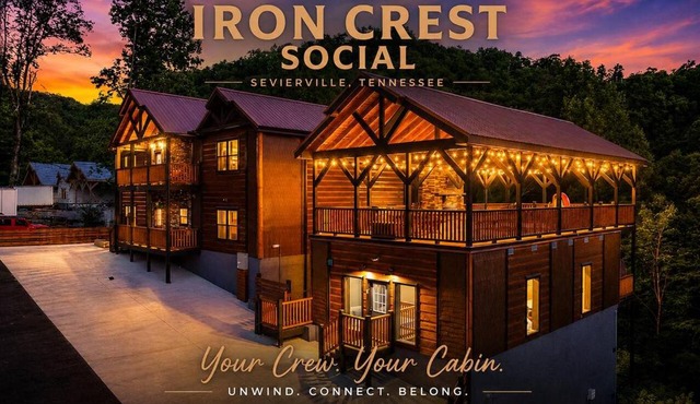 Iron Crest- Sleeps 36! Pool, Sauna, 20 Min Smokies