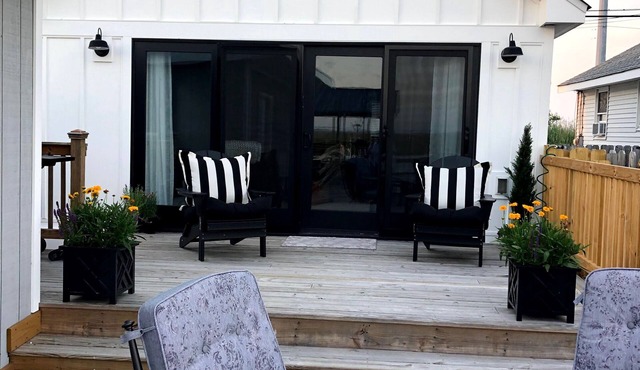 June 24,25,26 available!Beautiful Stone Harbor stunning sunsets. Close to beach