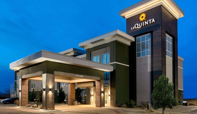 La Quinta Inn & Suites by Wyndham Clinton Historic Route 66