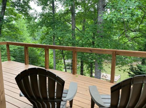 Lake Lanier Hideaway Waterfront with Game Room and Dock