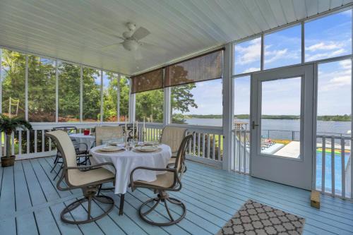 Lakefront Getaway with Dock Pool Sunset Games