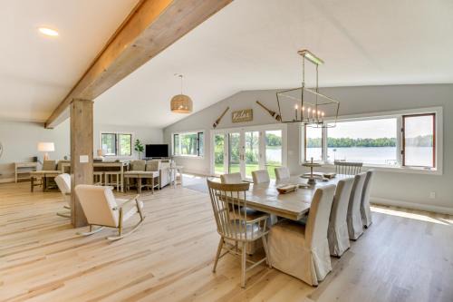 Lakefront Home on 17 Acres: 9 Mi to Dtwn Brainerd!