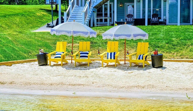 Lakefront Lake Anna, Boat Dock, Deck Views