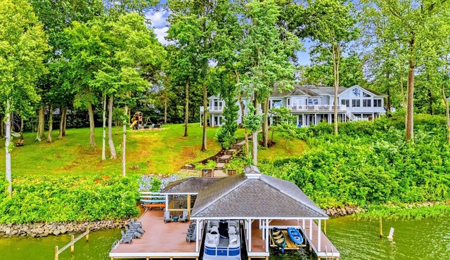 Lakefront Lake Anna, Views, Boat Dock, Hot Tub