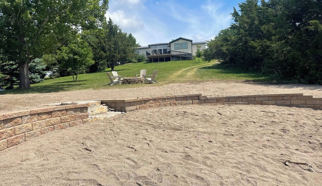 Lakeside Cabin 10 miles from Aberdeen, SD - See lake note in description