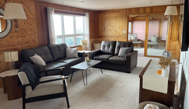 "Lakeview" 5 Bed-2 Bath Hovde Resort