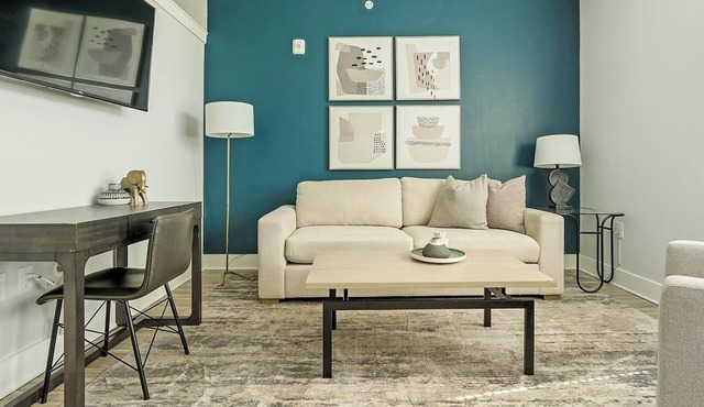 Landing at Chestnut Farm - 1 Bedroom in Stallings