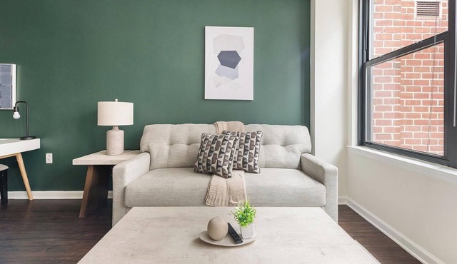 Landing | Beautiful 1BD, Gym, Courtyard