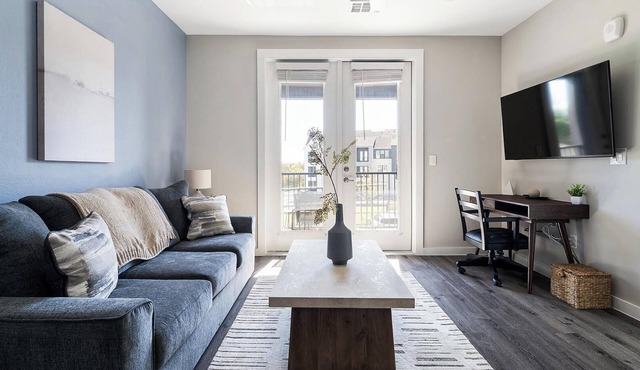 Landing | Beautiful 1BD, Gym, Clubhouse