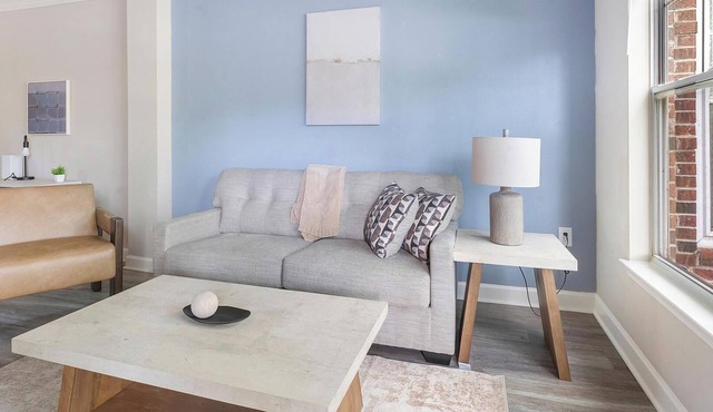 Landing | Chic 1BD, Courtyard, Gym