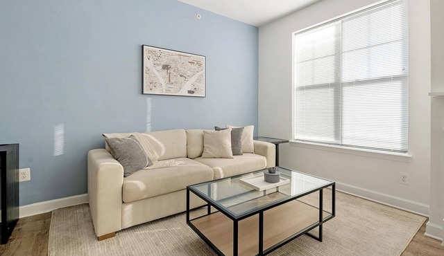 Landing | Incredible 2BD, Gym, Pool