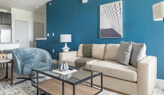 Landing | Modern 1BD, Gym, Pool