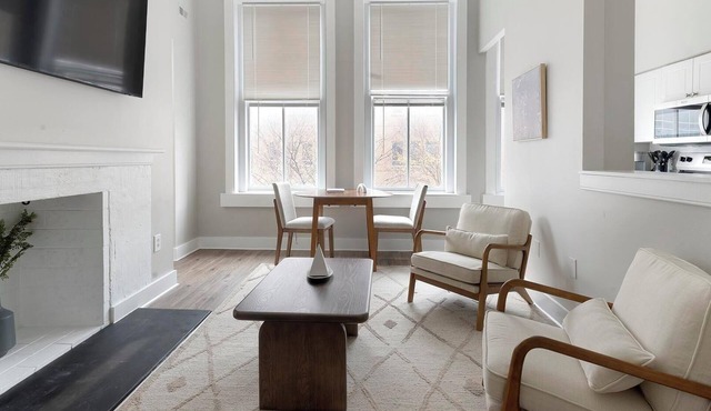 Landing | Spectacular 1BD