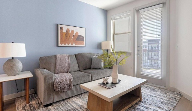 Landing | Spectacular 1BD, Gym, Pool