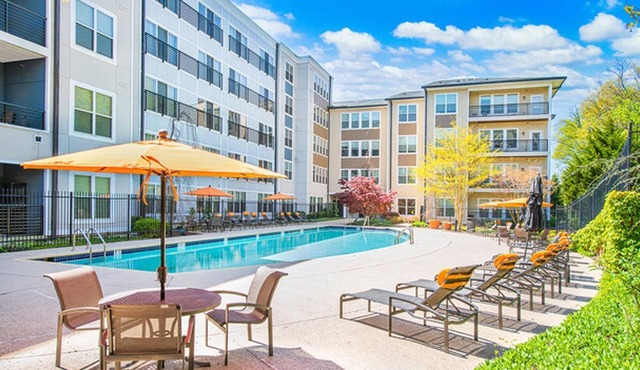 Landing | Stunning 1BD, Pool, Courtyard