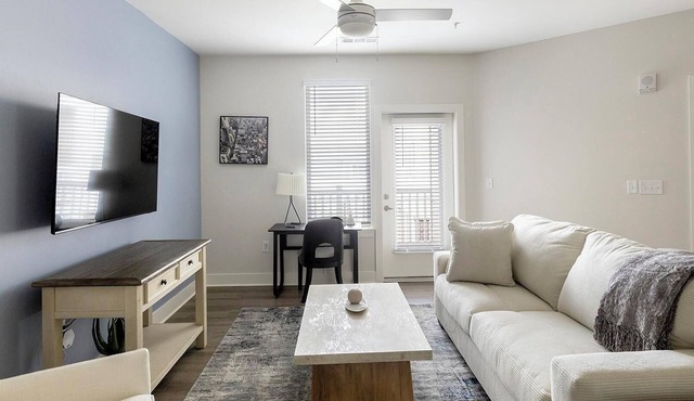 Landing | Stylish 1BD, Yoga Studio, Pool