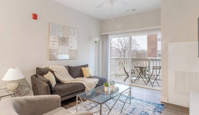 Landing | Stylish 2BD, Gym, Clubhouse