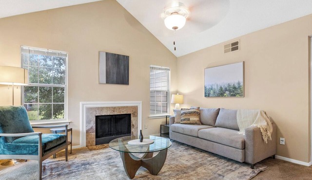 Landing | Stylish 2BD, Pool, Tennis Court