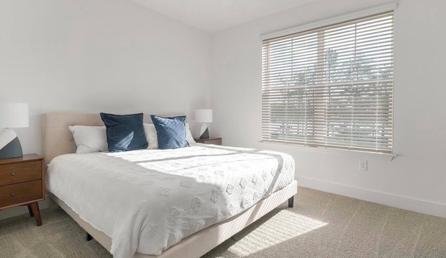 Landing | Stylish 1BD, Clubhouse, Pool