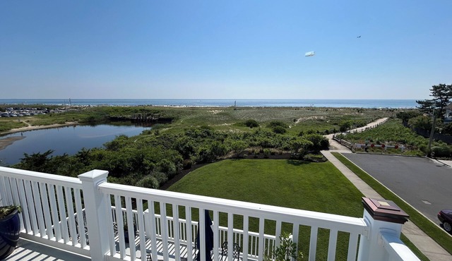 Large Oceanfront home, direct beach access