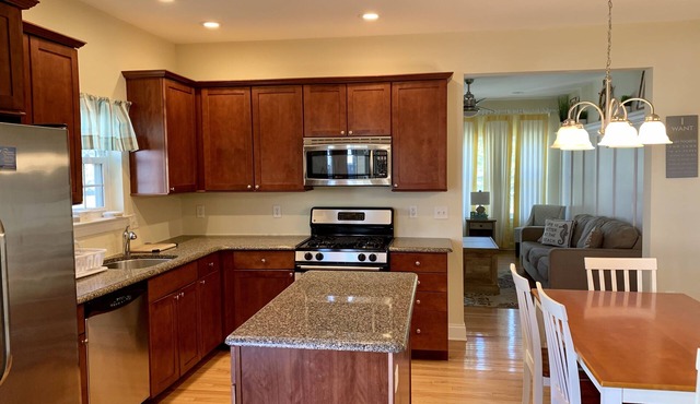 LBI Townhouse-Middle Of The Action-Walk To Everything!