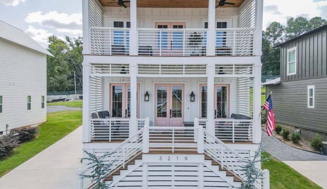 Livin` The Dream Guntersville, Al