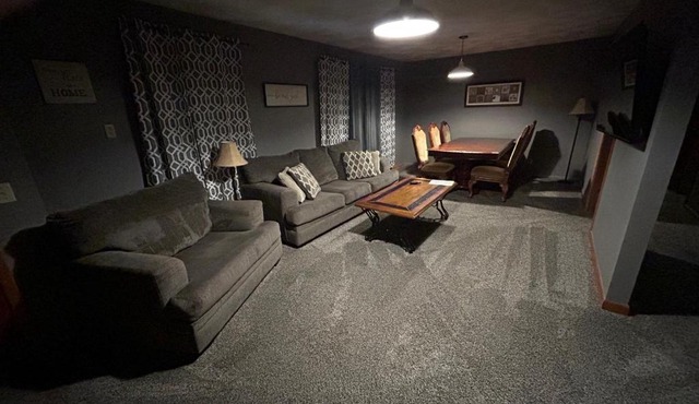 Lodge 545 Complete Large brick house fully furnished