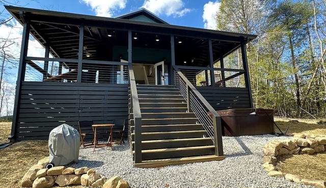 Lofted Tiny Retreat with Private Lake Dock and Spa in Tennessee