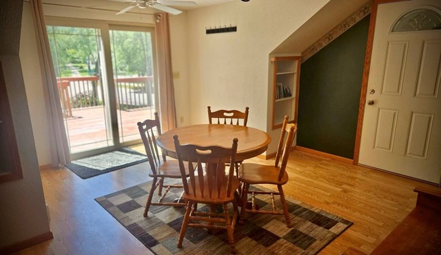 Lovely 2-bedroom house with AC in beautiful St. Cloud