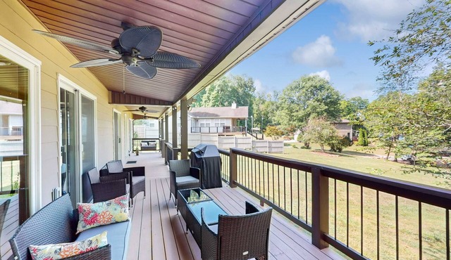 Lovely Norris Lakefront Home・Firepit・Dock・Grill