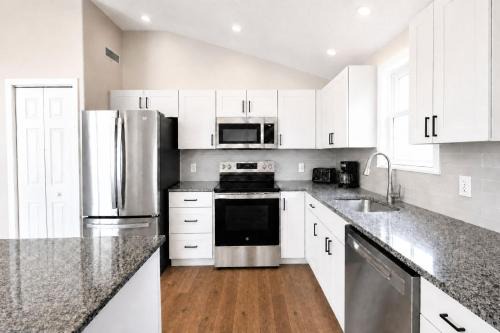 LUCKY TIDES VILLA