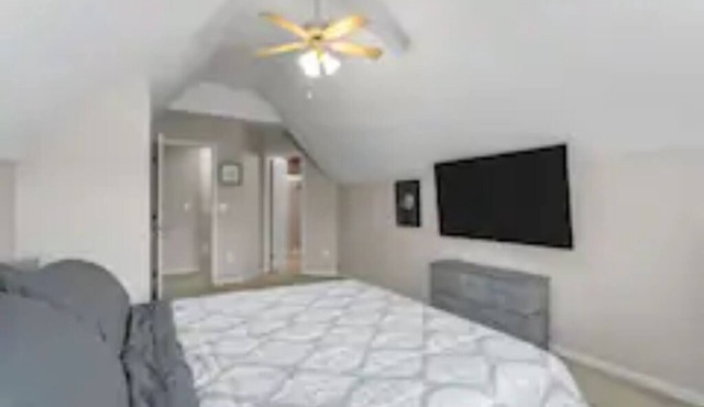 Luxurious 4BD3.5BA Spacious Game Room Loft Big Yard