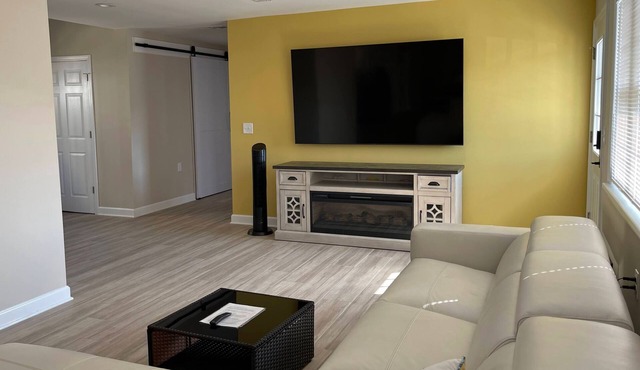 Luxurious independent beach house in Seaside Park, mins walk to beach and bay