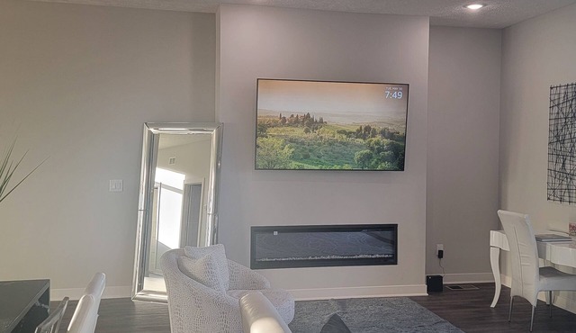Luxury 3BR Condo 5min from downtown great location for college world series
